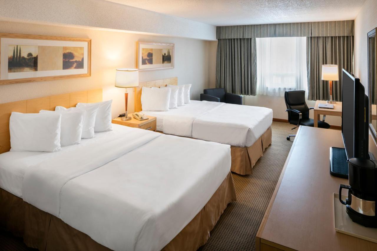 Quality Inn And Suites Montreal East Εξωτερικό φωτογραφία