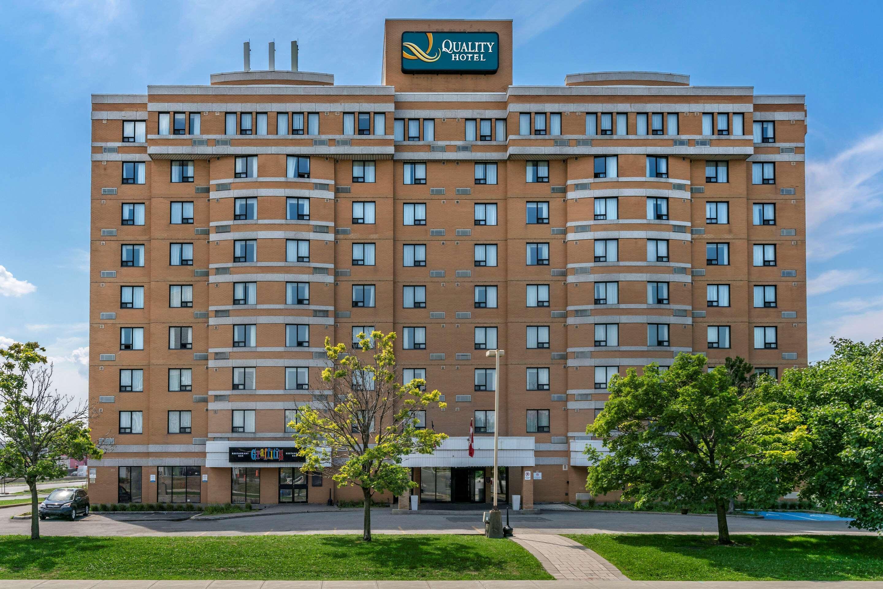 Quality Inn And Suites Montreal East Εξωτερικό φωτογραφία