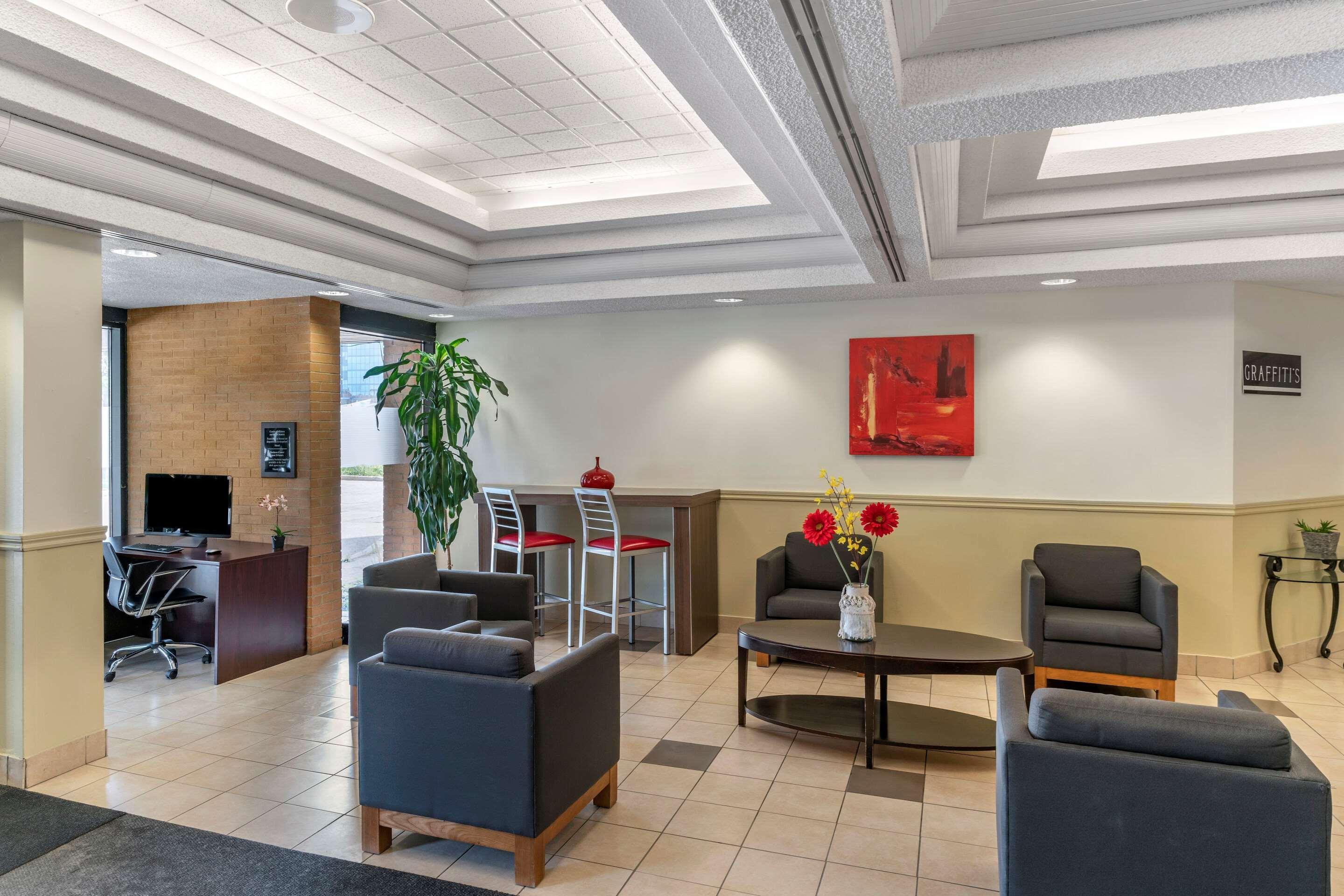 Quality Inn And Suites Montreal East Εξωτερικό φωτογραφία