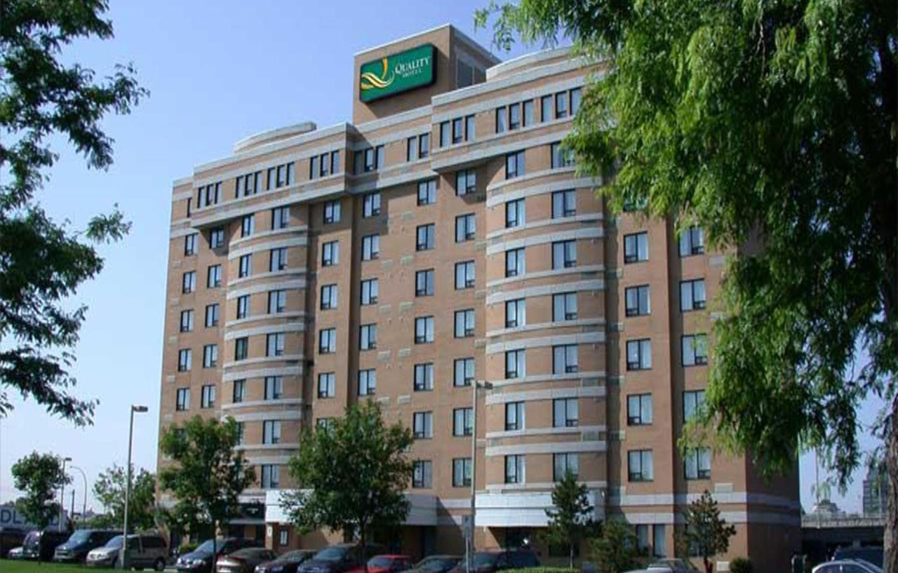 Quality Inn And Suites Montreal East Εξωτερικό φωτογραφία